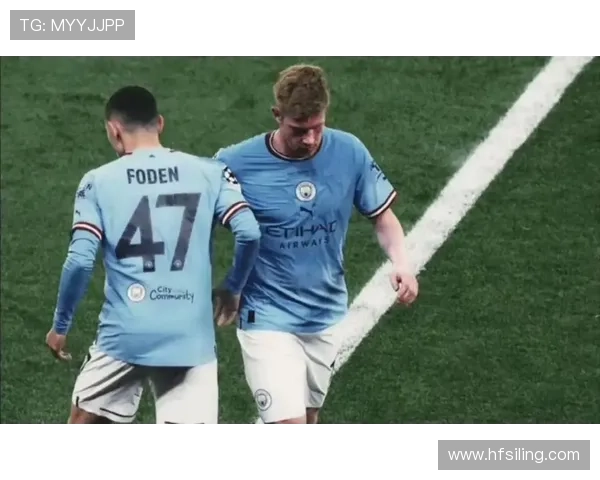 曼城中场对 Foden 的支持 曼城中场对 Foden 的支持